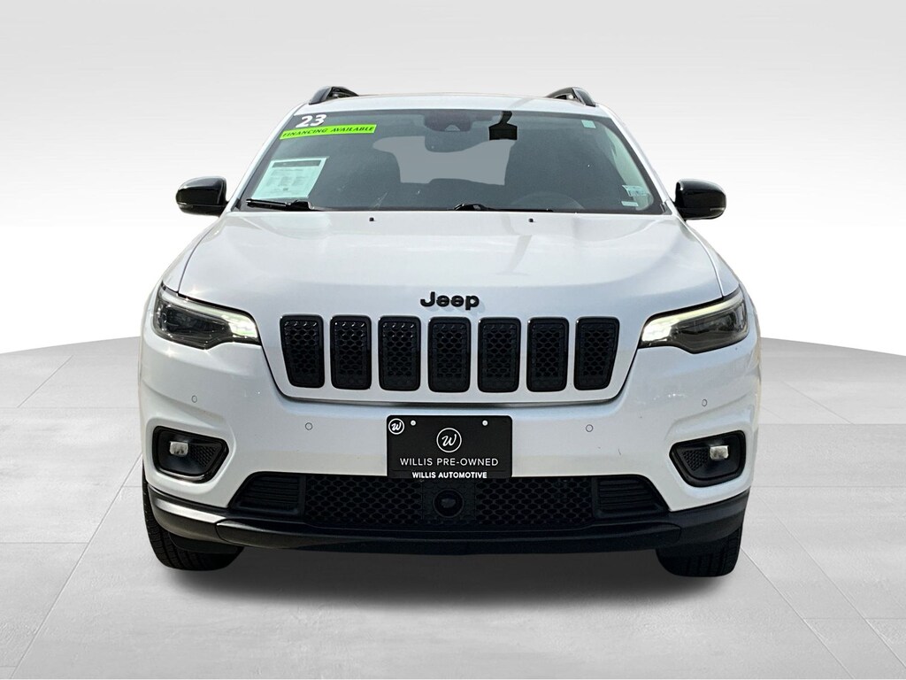 Used 2023 Jeep Cherokee Altitude SUV