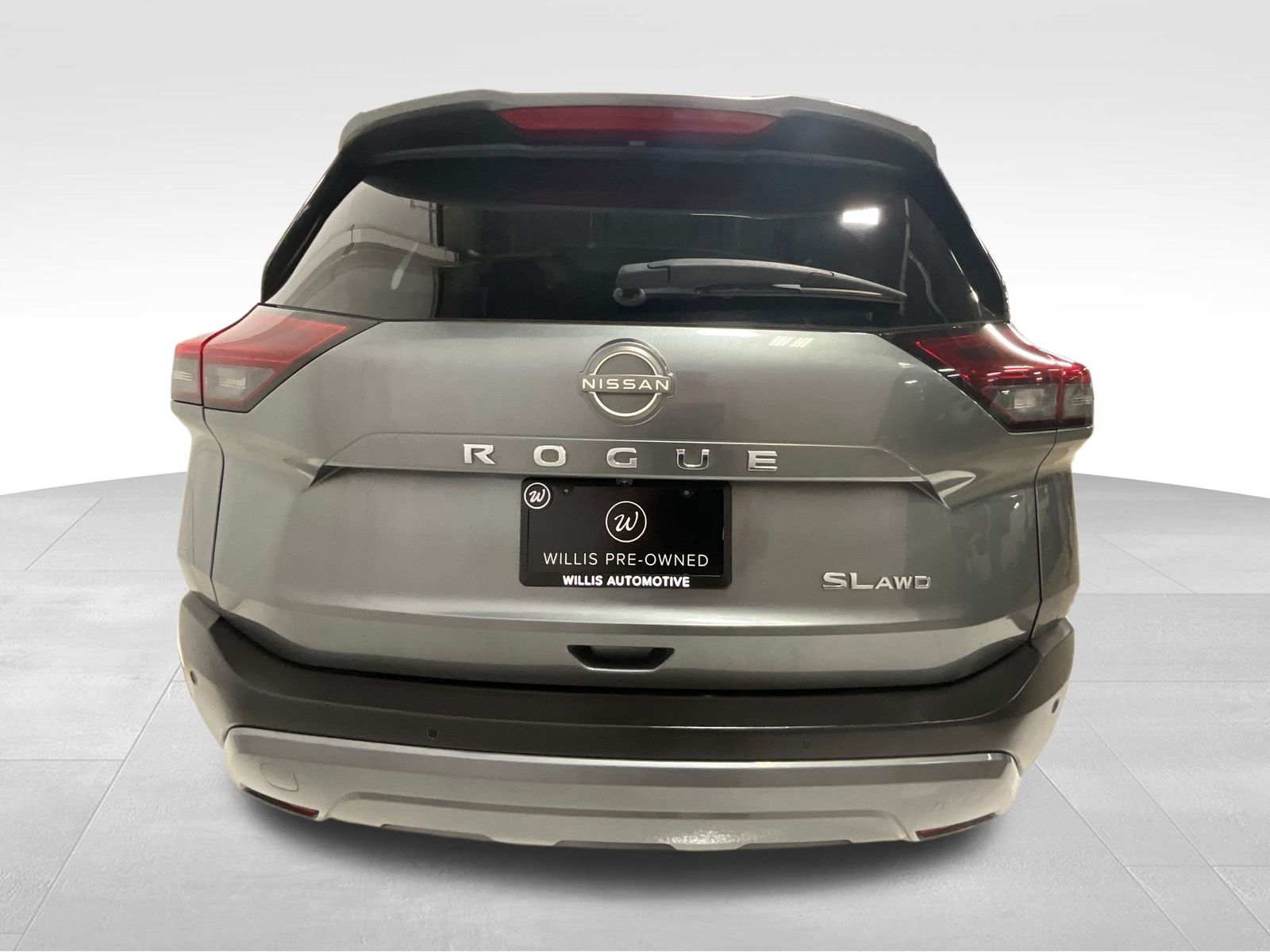 2023 Nissan Rogue SL photo 3