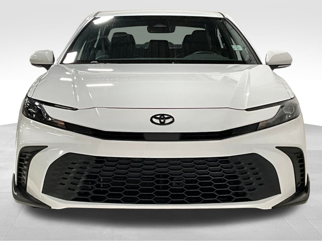 Used 2025 Toyota Camry SE Sedan