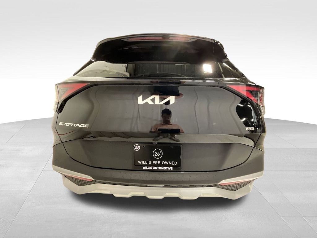Used 2025 Kia Sportage EX SUV