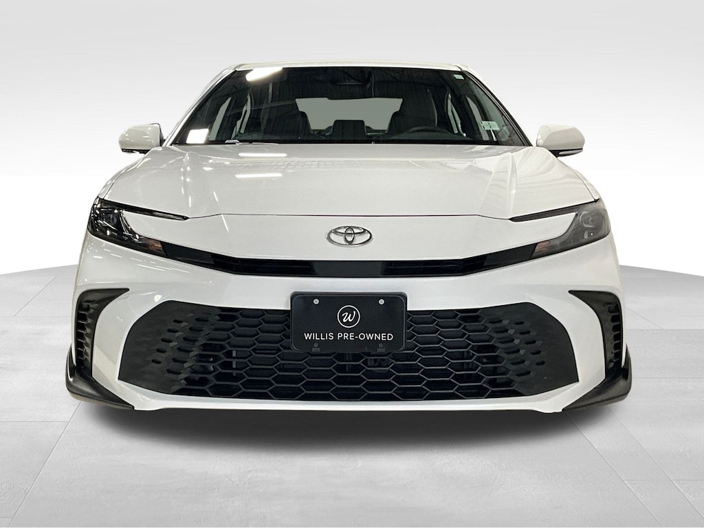 Used 2025 Toyota Camry SE Sedan