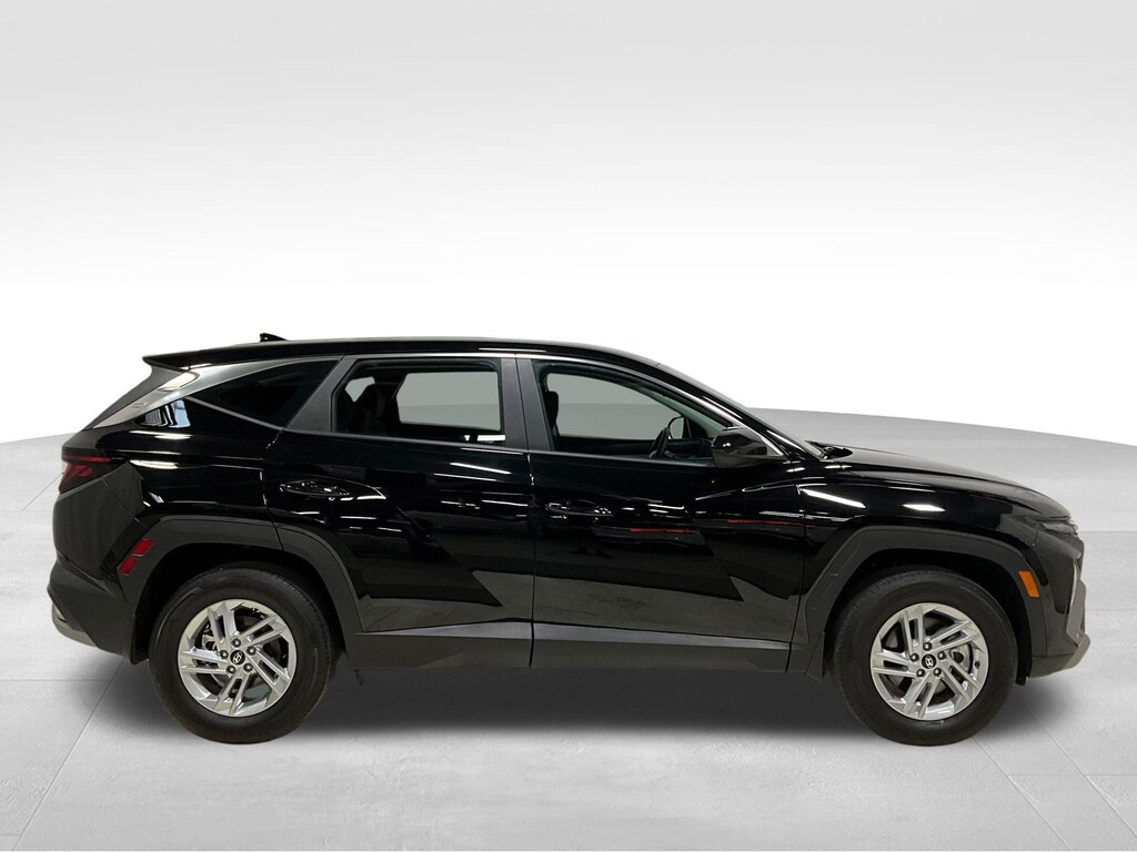 Used 2025 Hyundai Tucson SE SUV