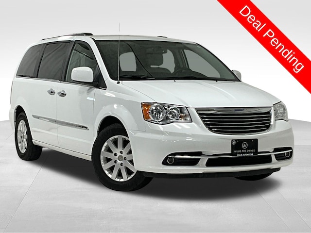 Featured used 2015 Chrysler Town & Country Touring Minivan/Van for sale in Des Moines, IA