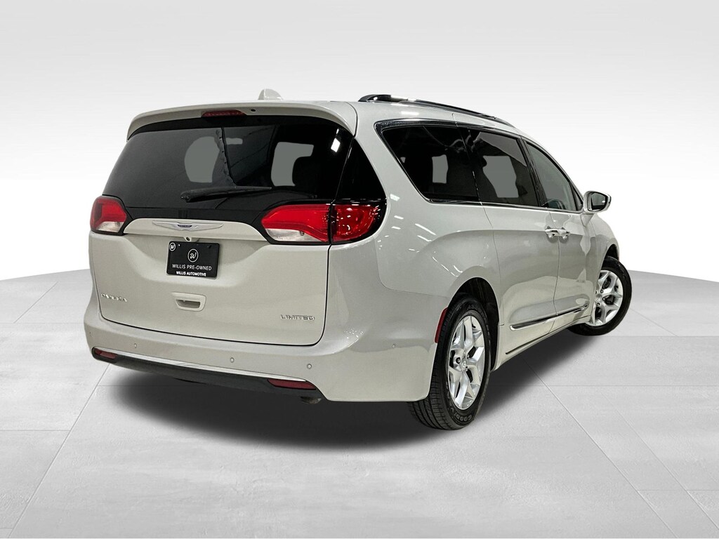 Used 2020 Chrysler Pacifica Limited Minivan/Van