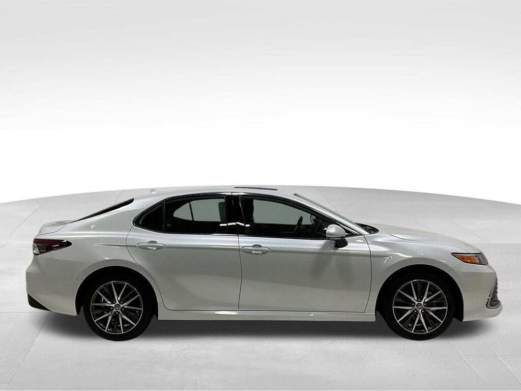 Used 2023 Toyota Camry Hybrid XLE Sedan