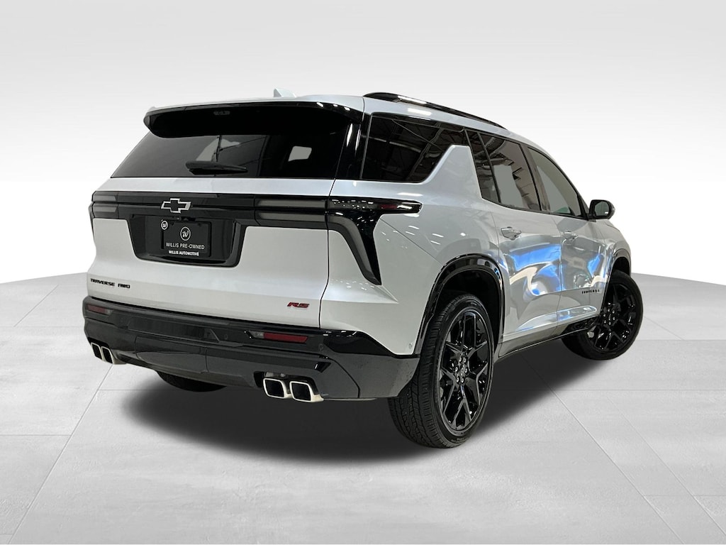 Used 2024 Chevrolet Traverse RS SUV