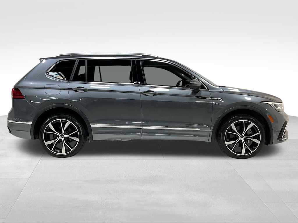 Used 2022 Volkswagen Tiguan 2.0T SEL R-Line SUV