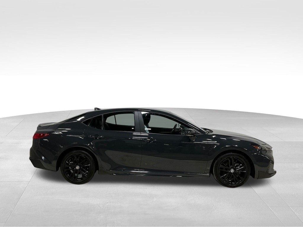 Used 2025 Toyota Camry SE Sedan