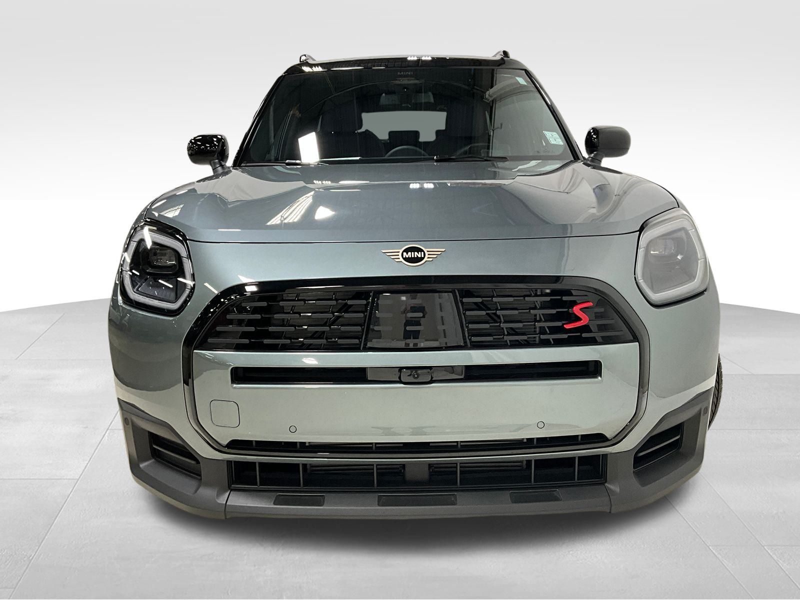 2025 Mini Cooper S ALL4 photo 2
