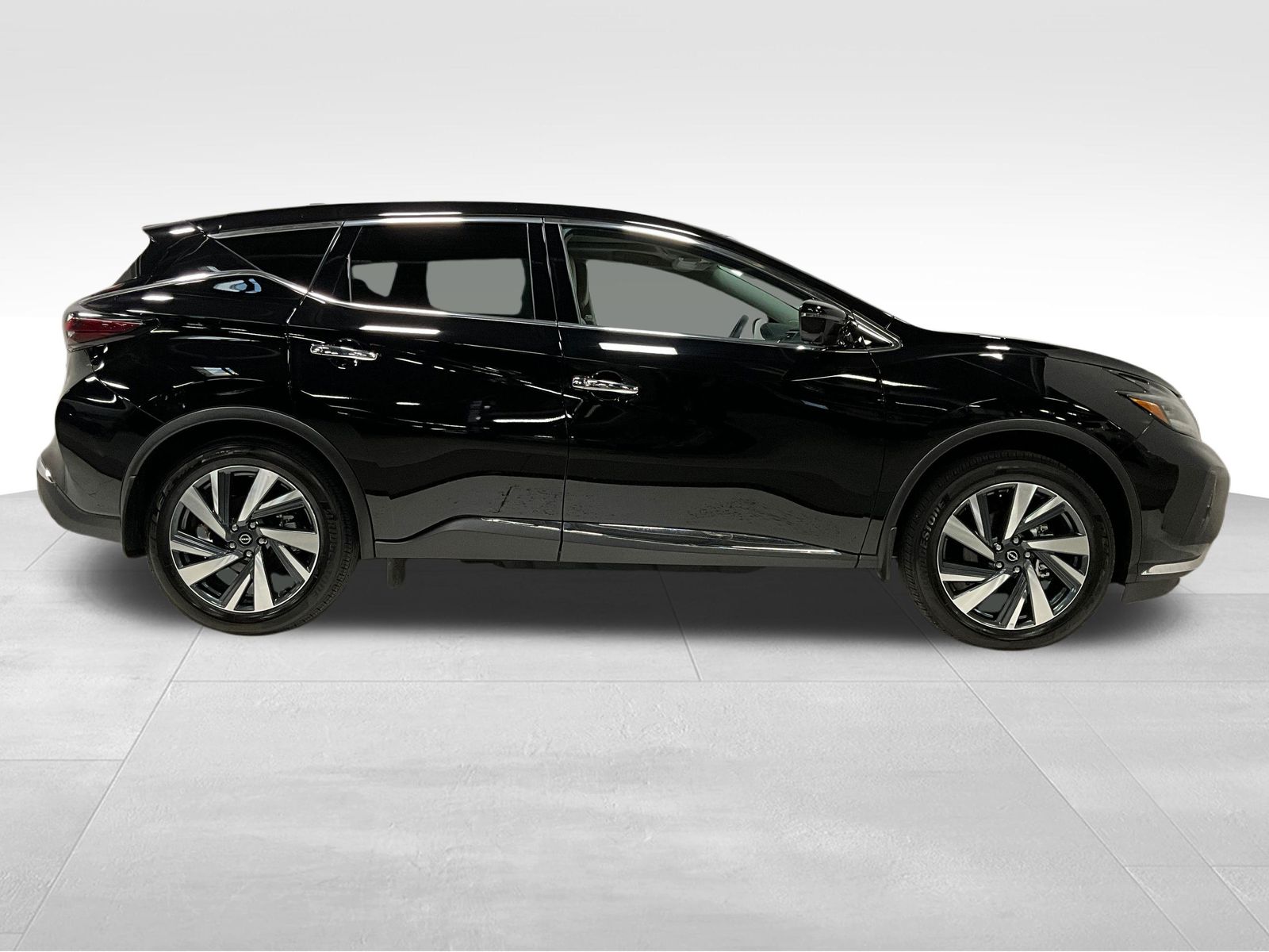 2024 Nissan Murano SL photo 3