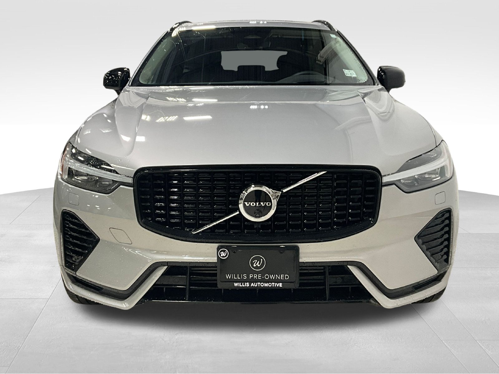 Certified 2024 Volvo XC60 plug-in hybrid Ultimate SUV