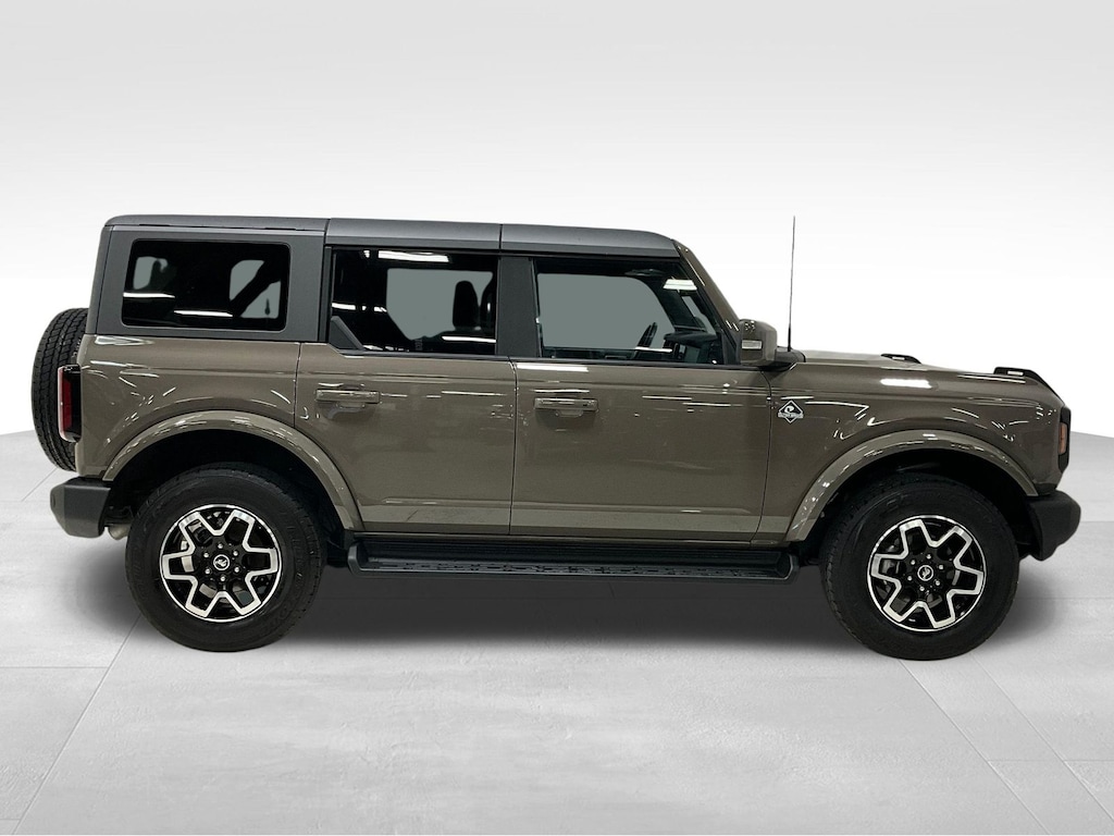 Used 2025 Ford Bronco Outer Banks SUV