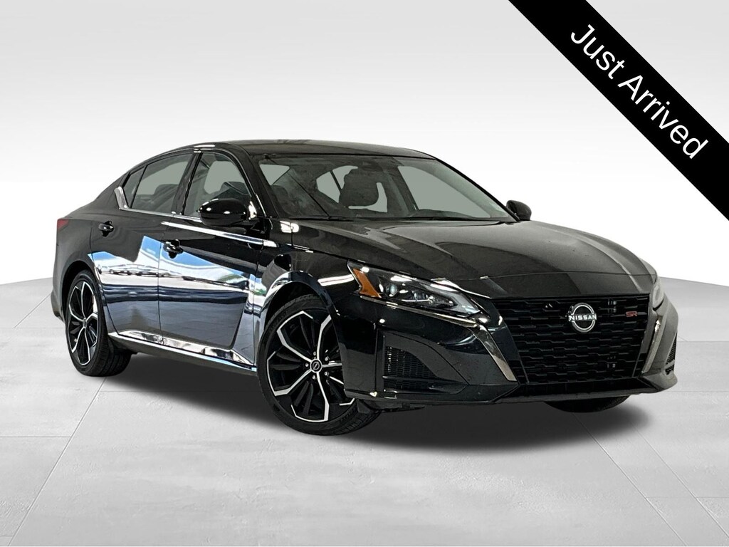 Used 2024 Nissan Altima 2.5 SR Sedan