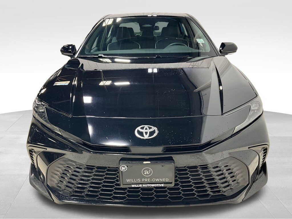 Used 2025 Toyota Camry SE Sedan