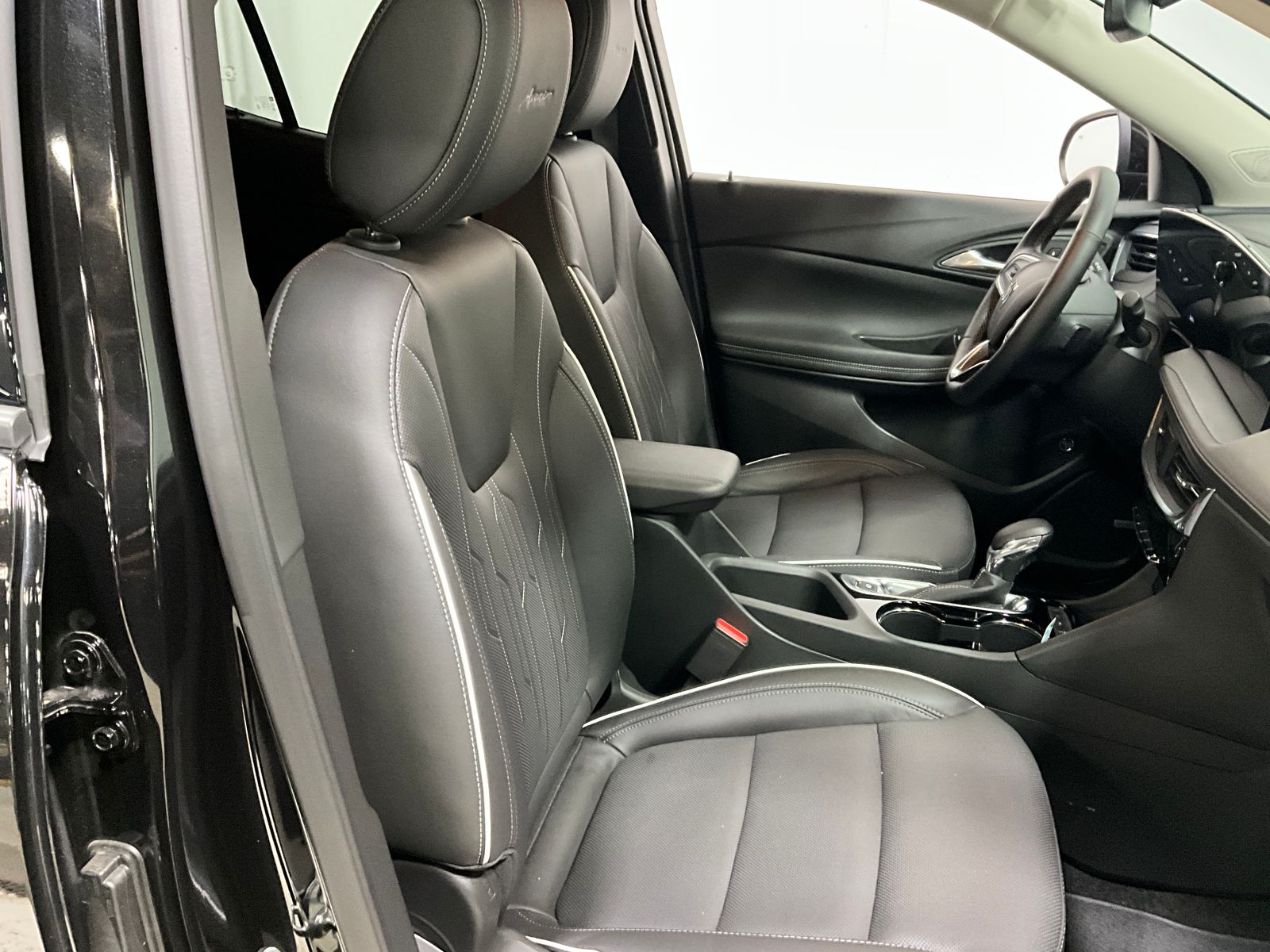 2025 Buick Encore GX Avenir - Photo 8