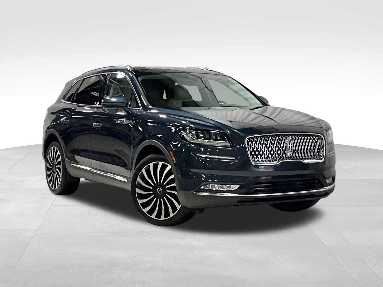2022 Lincoln Nautilus Black Label AWD's photo