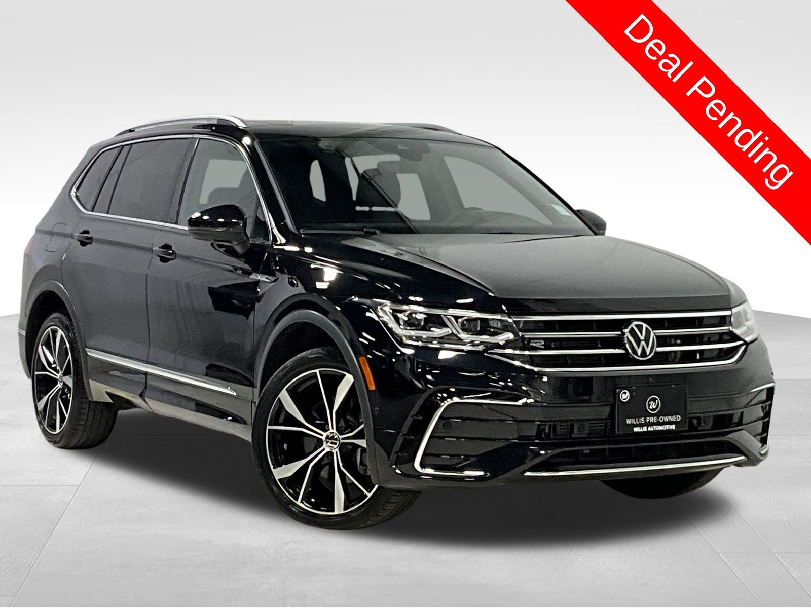 2024 Volkswagen Tiguan 2.0T SEL R-Line 4Motion's photo