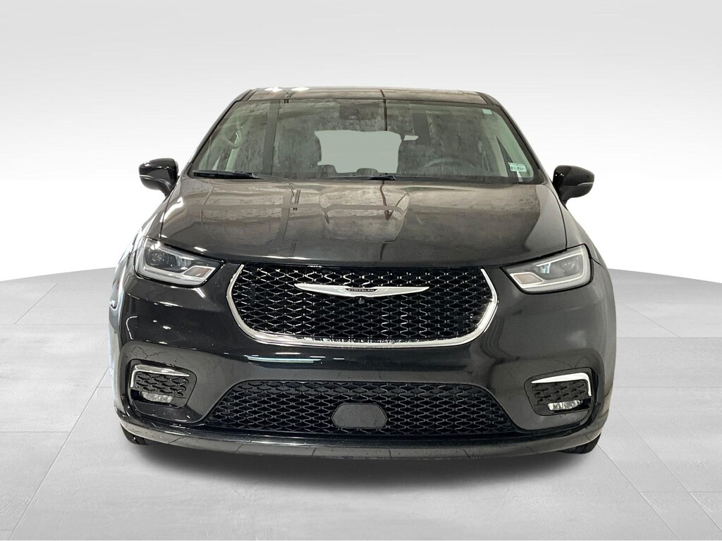 Used 2023 Chrysler Pacifica Touring L Minivan/Van