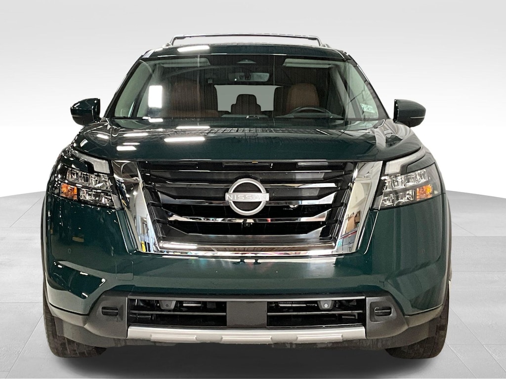 Used 2025 Nissan Pathfinder Platinum SUV