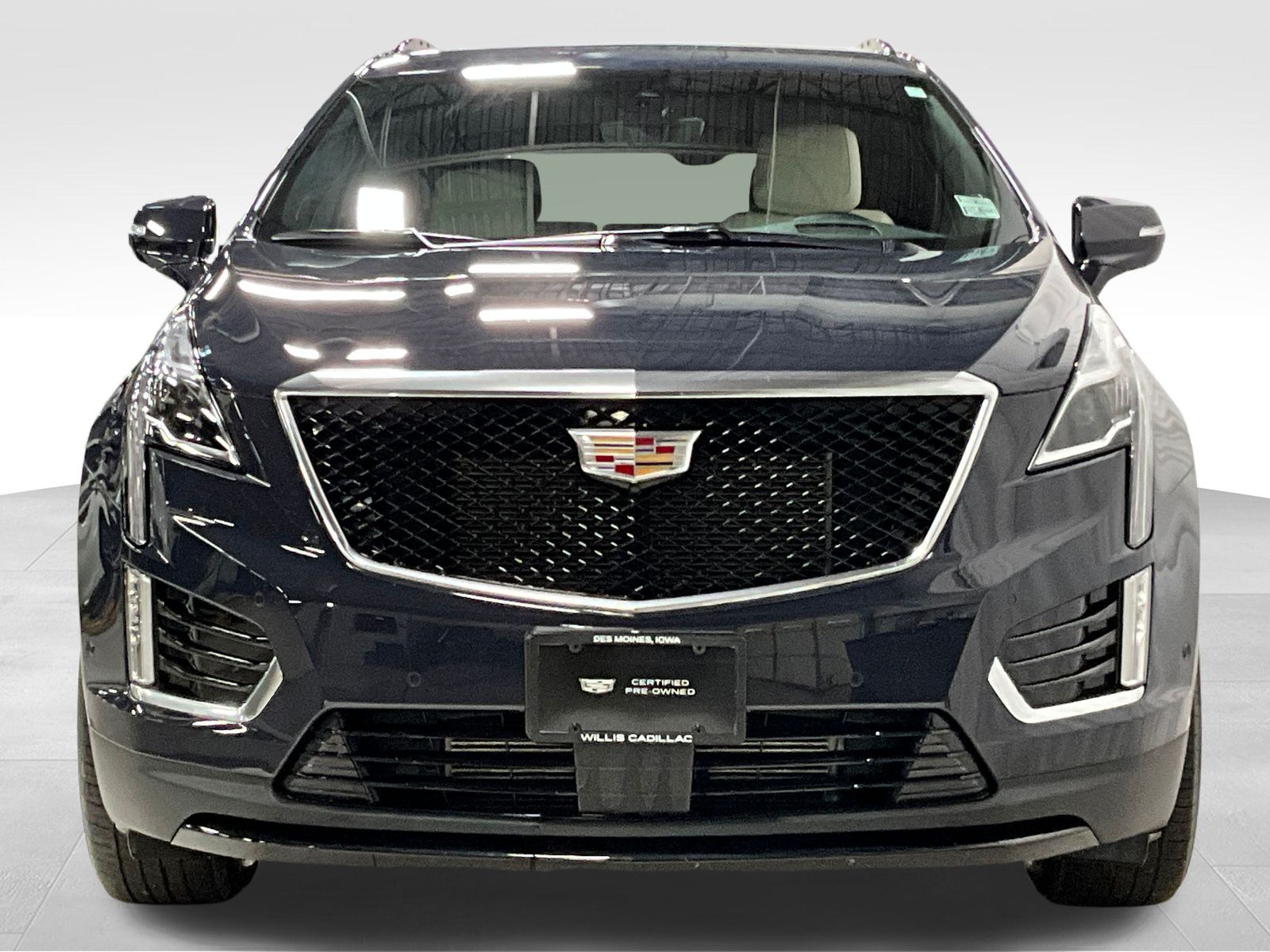 2024 Cadillac XT5 Sport photo 2