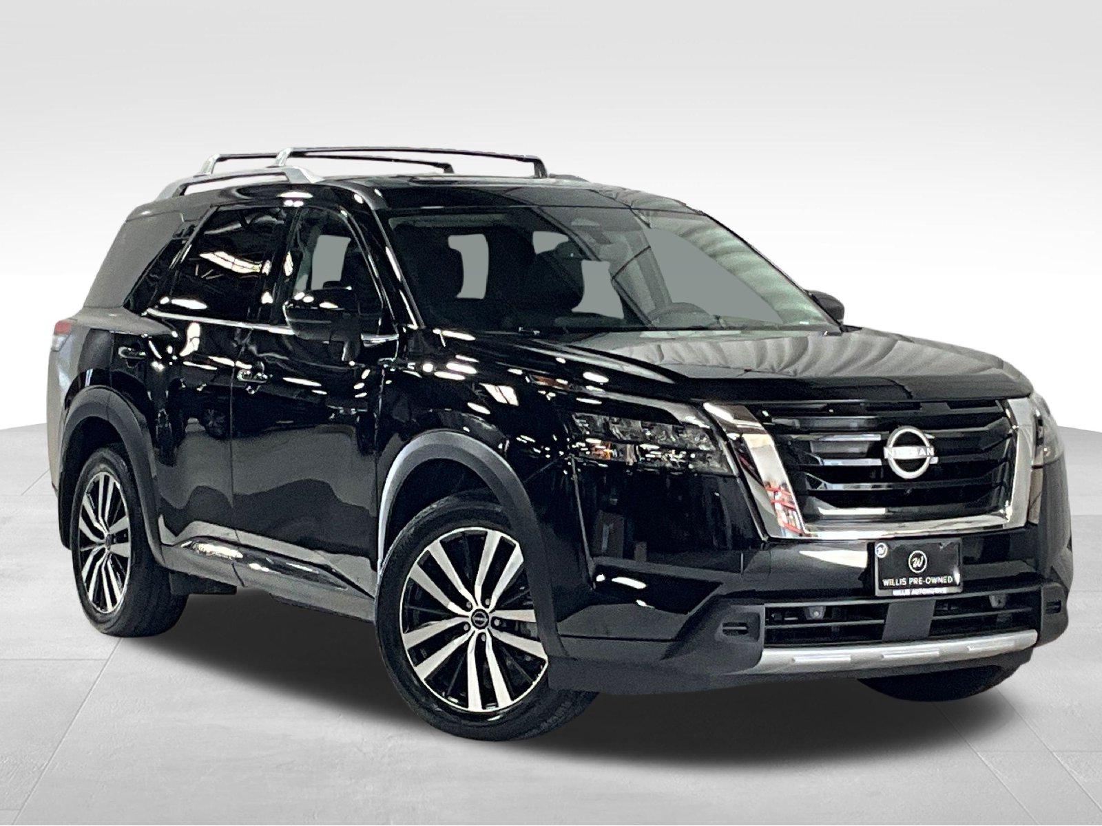Used 2025 Nissan Pathfinder Platinum SUV