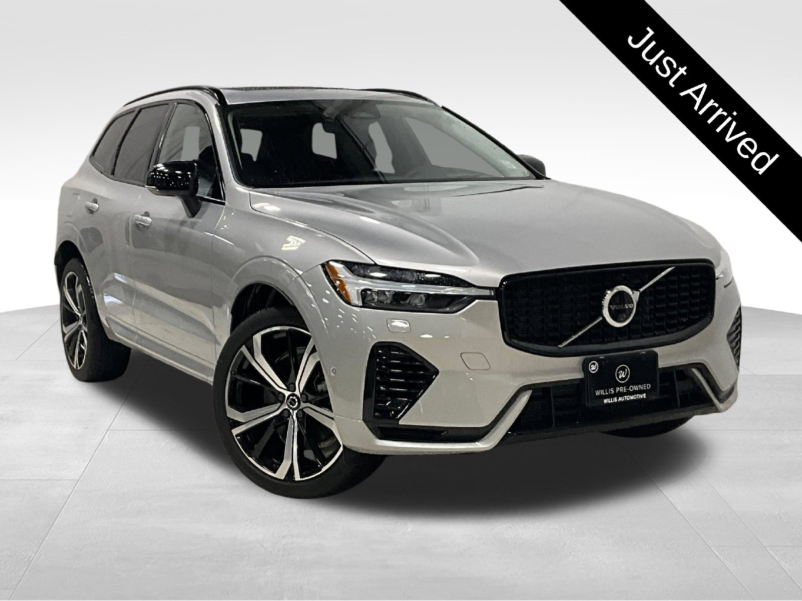 Certified 2024 Volvo XC60 plug-in hybrid Ultimate SUV