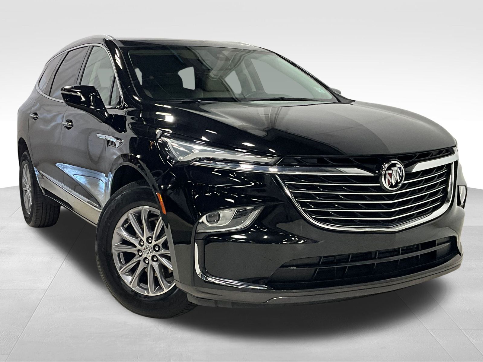 2023 Buick Enclave Essence's photo