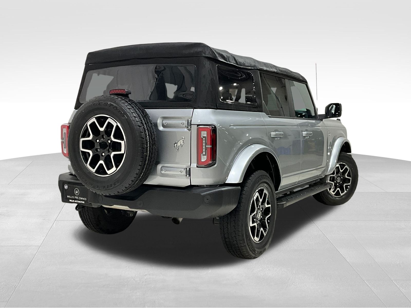 2023 Ford Bronco Outer Banks photo 4