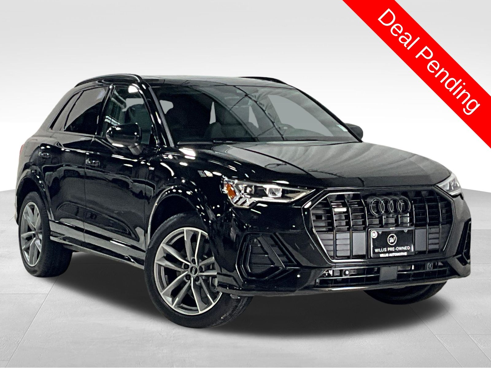 2023 Audi Q3 45 TFSI S Line Premium Plus quattro's photo