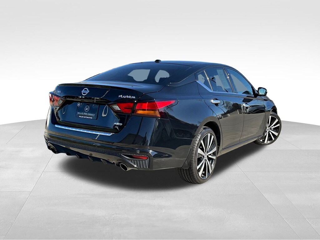 Used 2021 Nissan Altima 2.5 Platinum Sedan