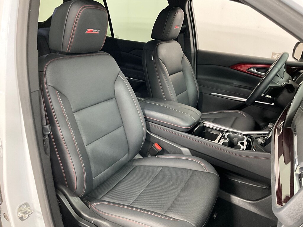 Used 2024 Chevrolet Traverse Z71 SUV