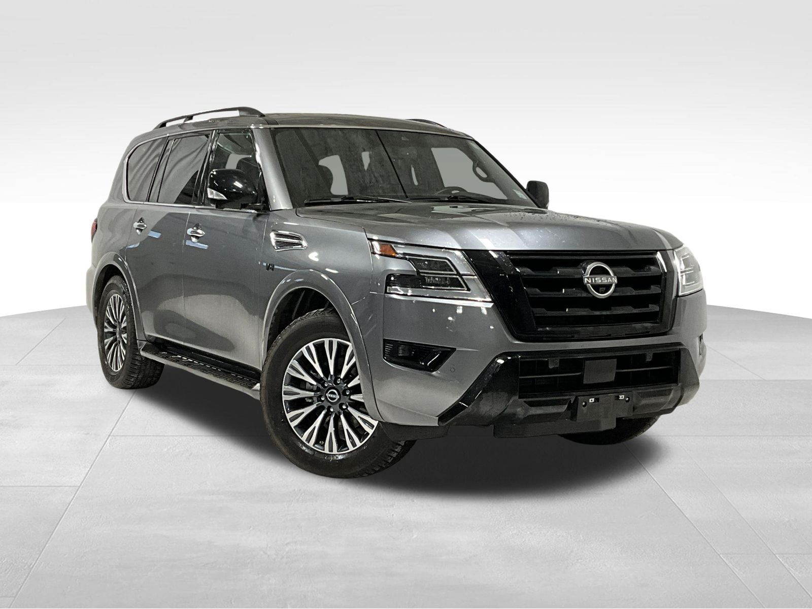2022 Nissan Armada SL's photo