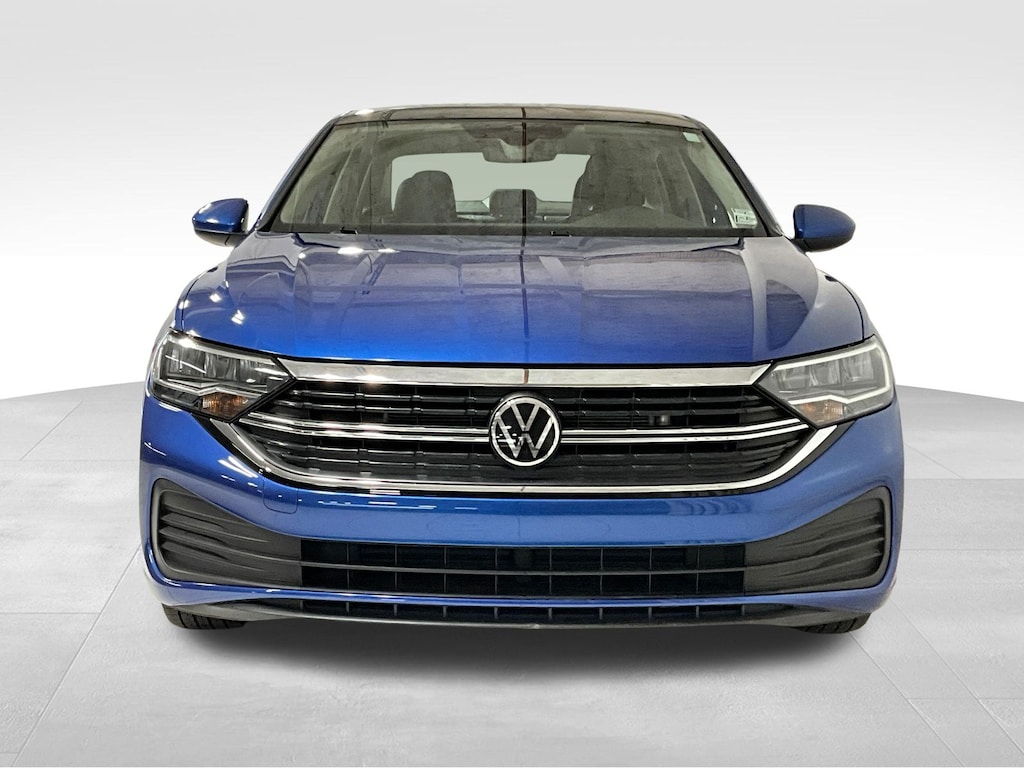 Used 2024 Volkswagen Jetta 1.5T SE Sedan