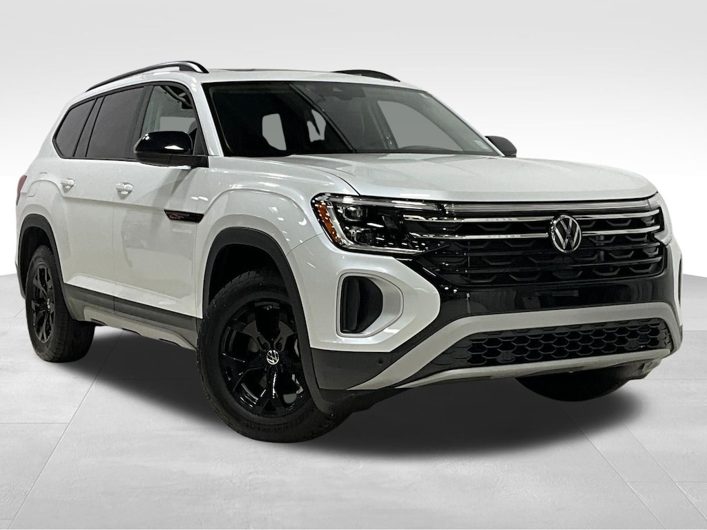 Used 2024 Volkswagen Atlas 2.0T Peak Edition SEL SUV