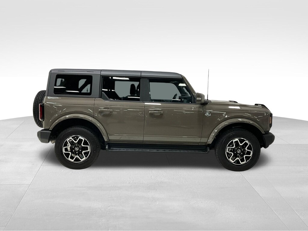 Used 2025 Ford Bronco Outer Banks SUV
