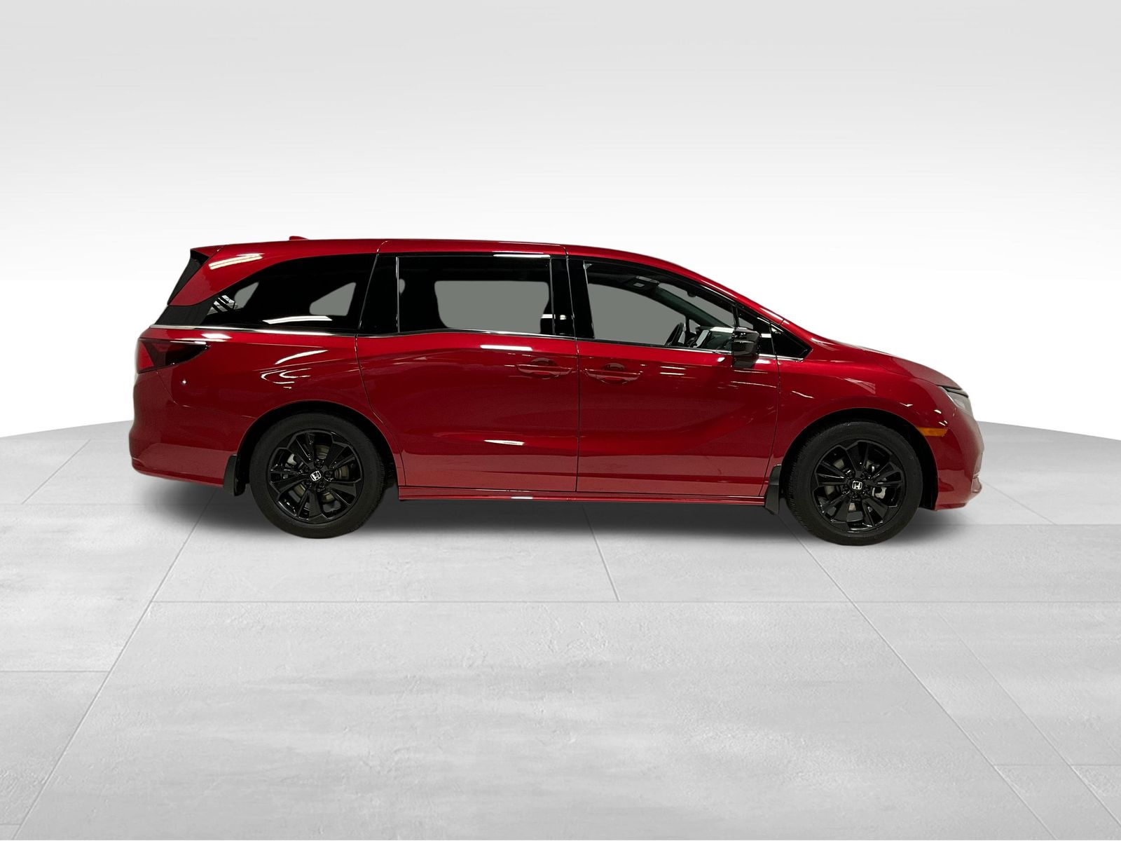 2023 Honda Odyssey Sport photo 2