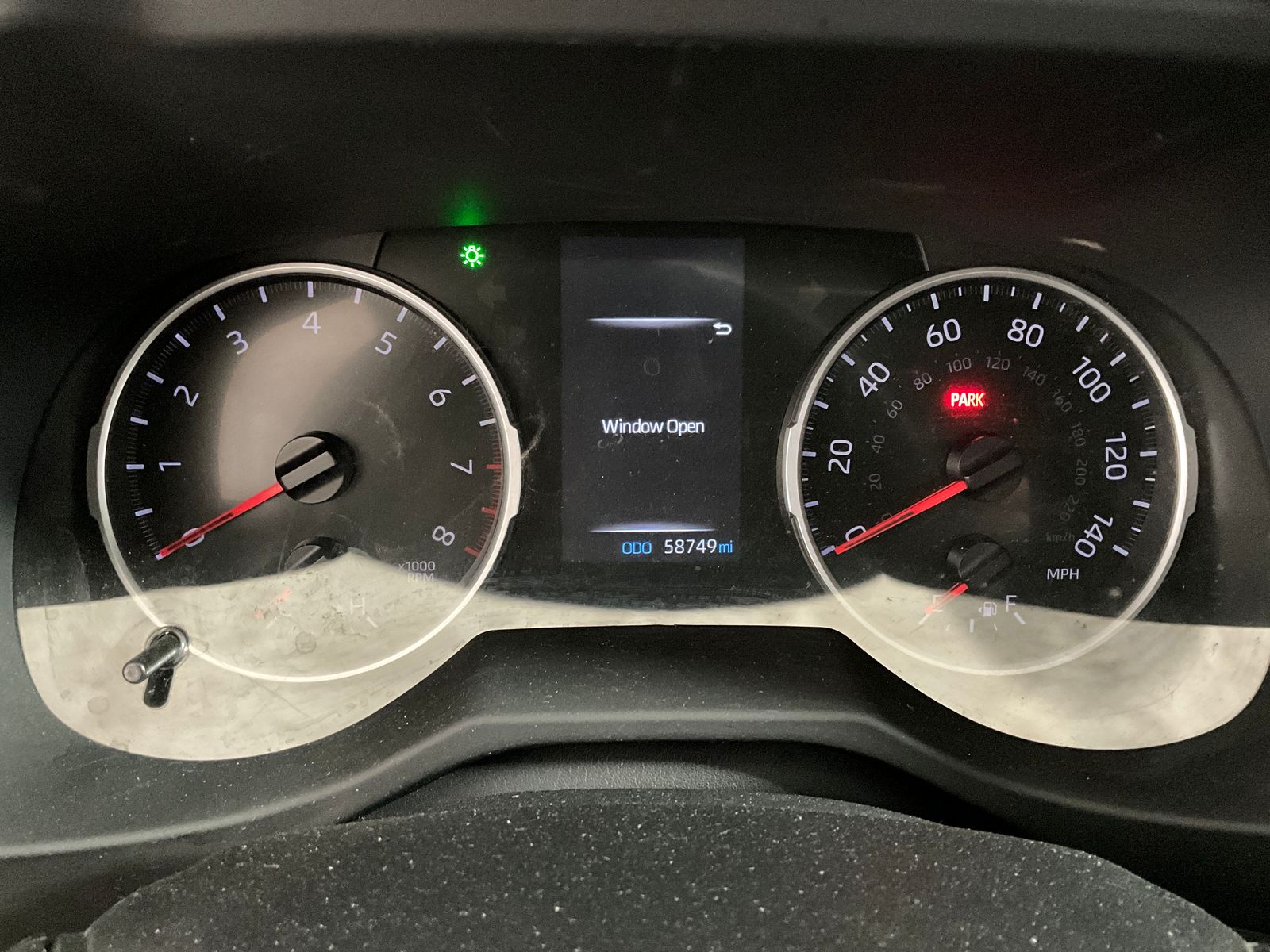 2022 Toyota RAV4 XLE photo 3