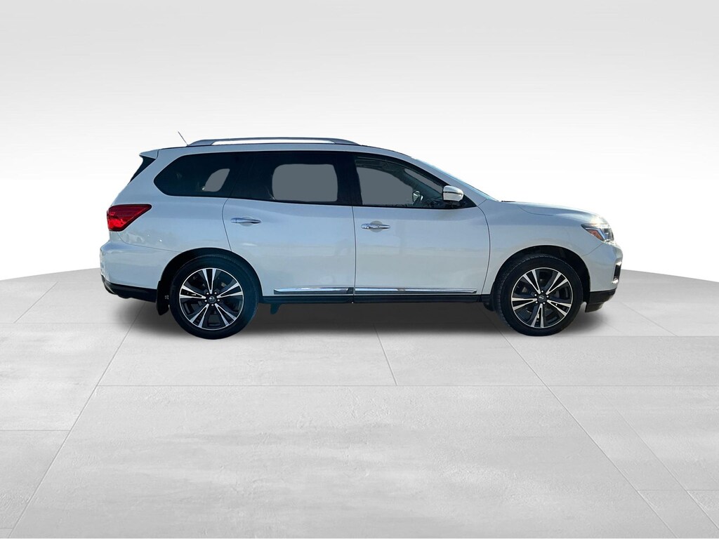 Used 2017 Nissan Pathfinder Platinum SUV