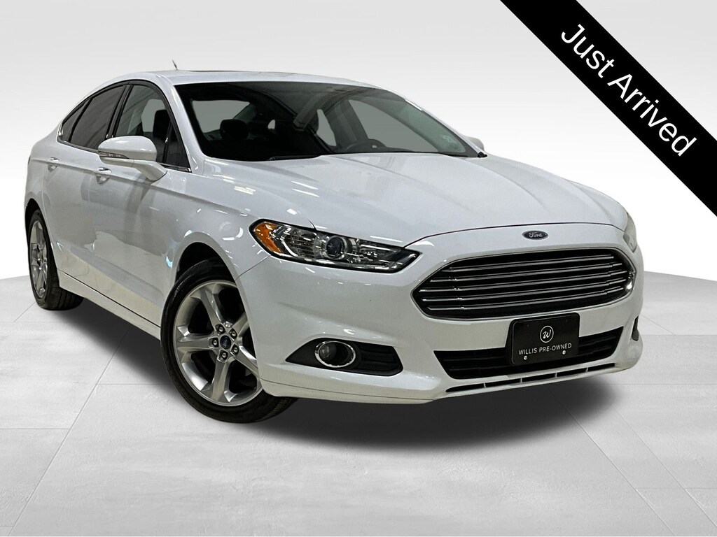 Used 2014 Ford Fusion SE Sedan