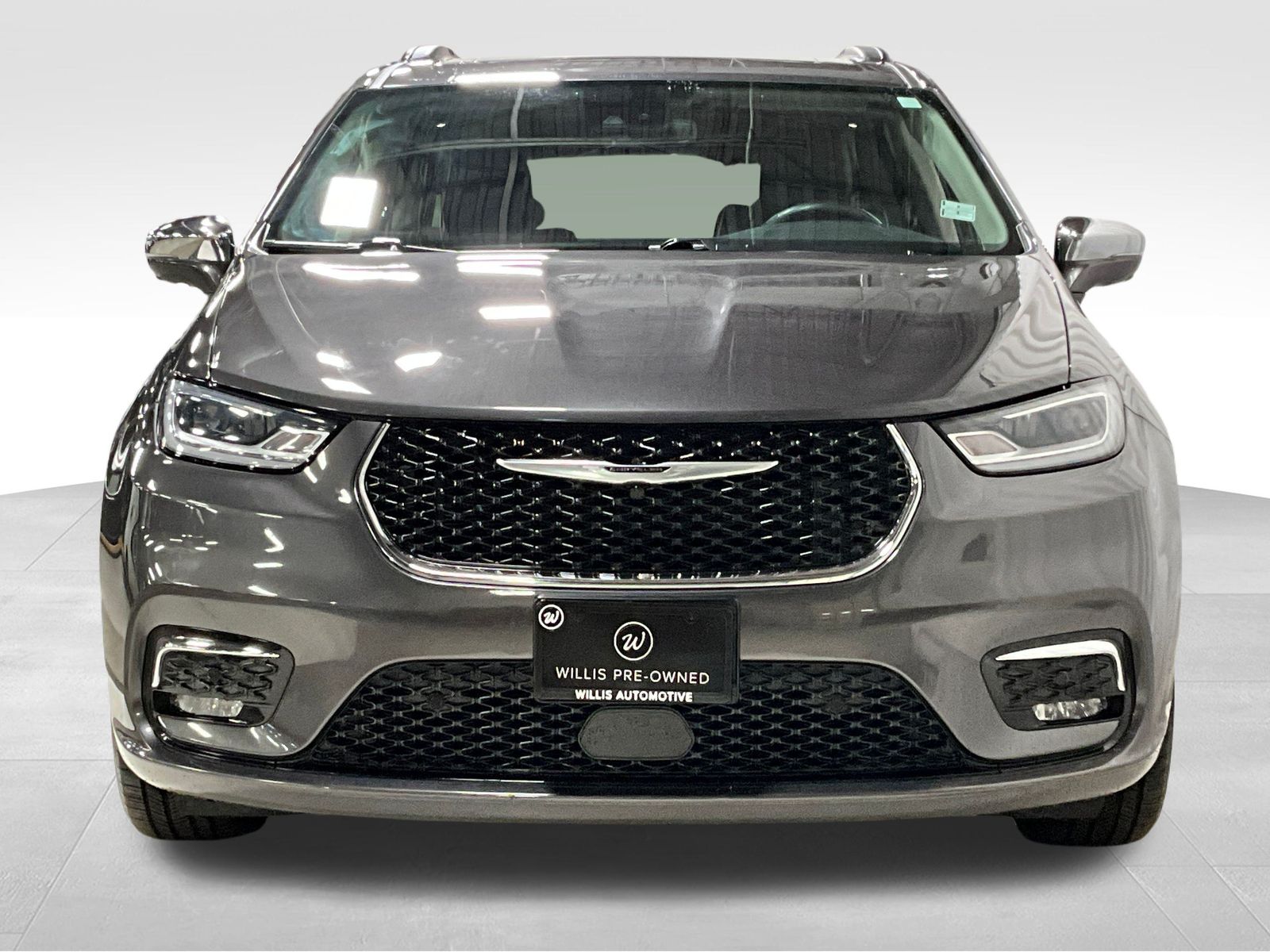 2022 Chrysler Pacifica Limited photo 2