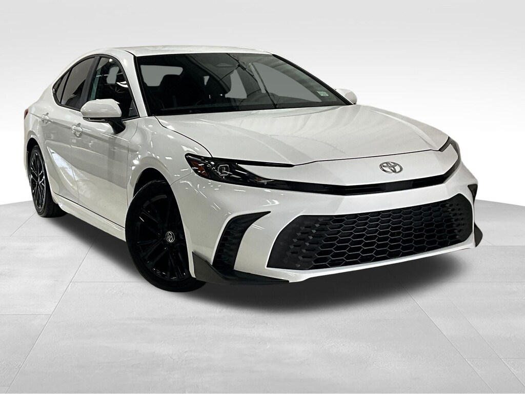 Used 2026 Toyota Camry SE Sedan