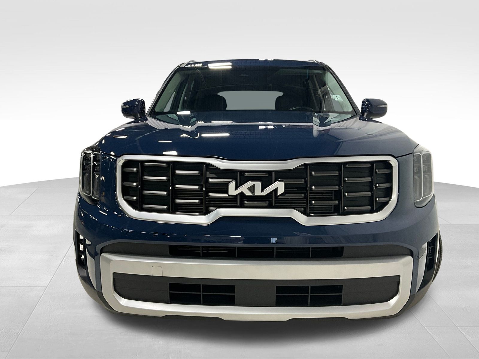 2024 Kia Telluride S photo 2
