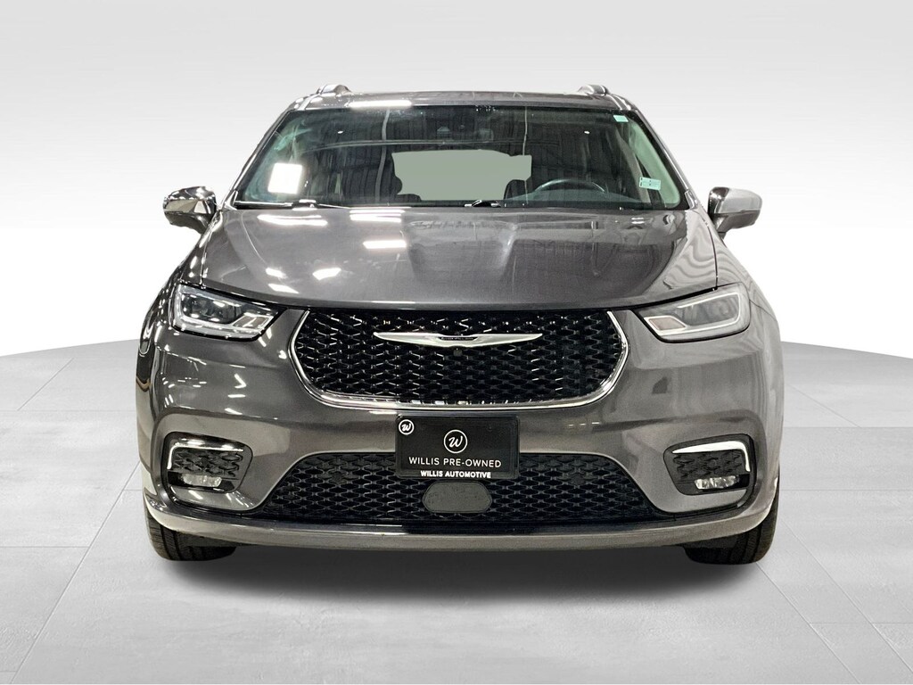 Used 2022 Chrysler Pacifica Limited Minivan/Van