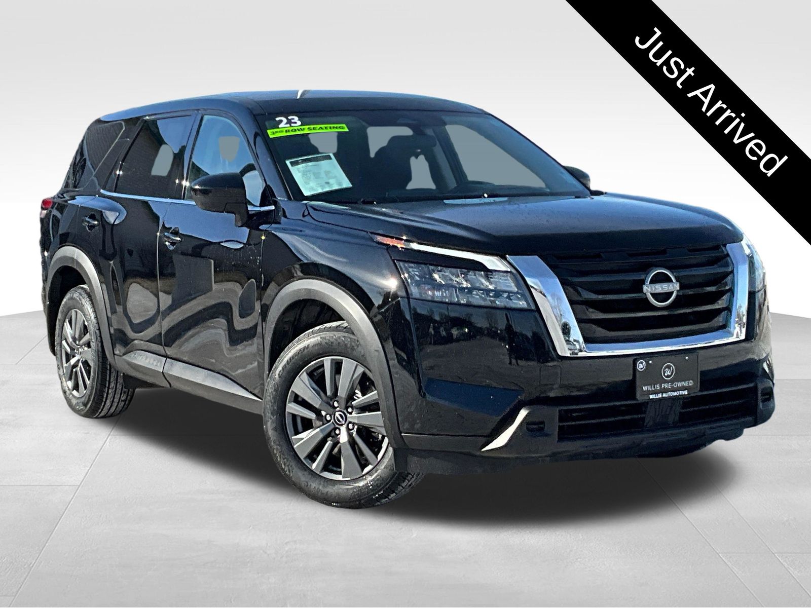 2023 Nissan Pathfinder S