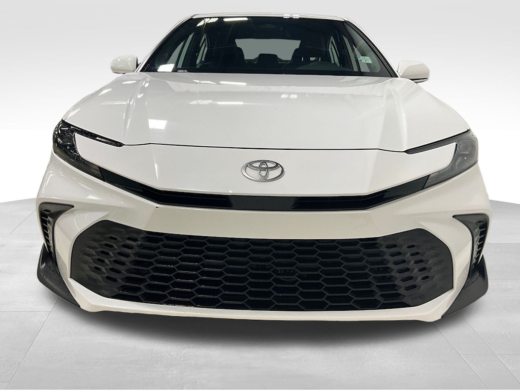 Used 2025 Toyota Camry SE Sedan