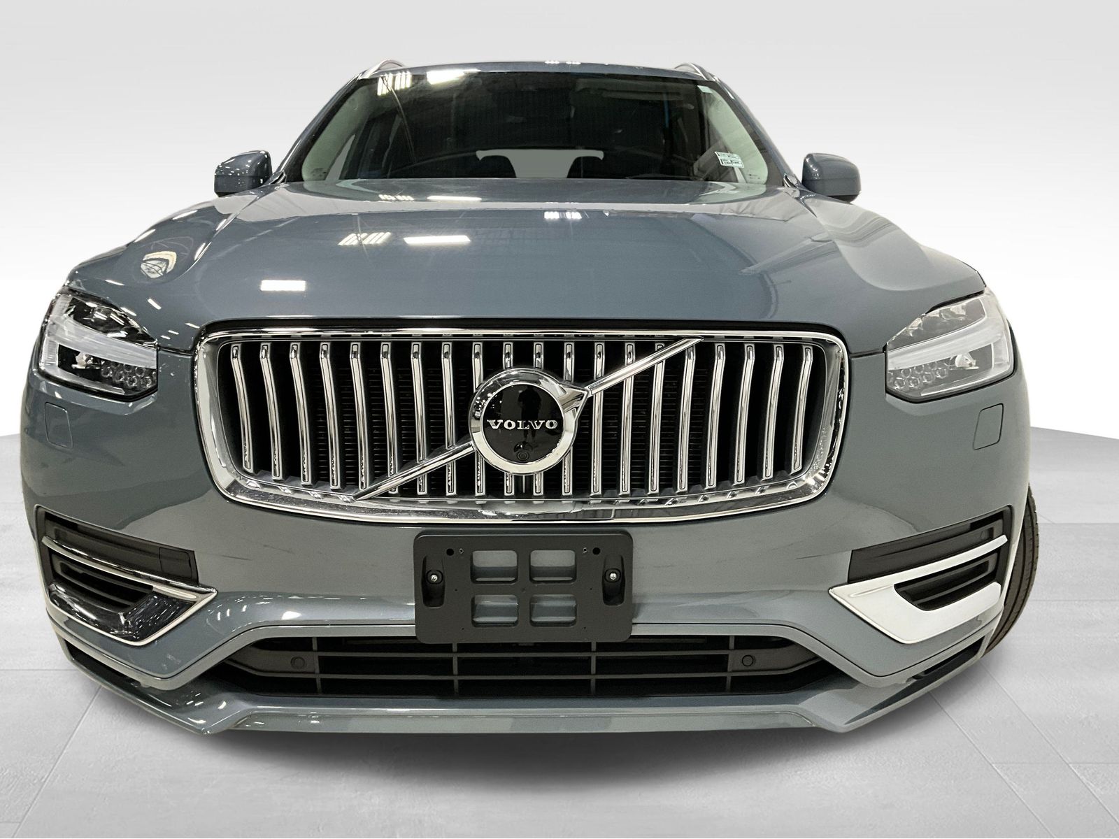 2022 Volvo XC90 Recharge T8 Inscription photo 2