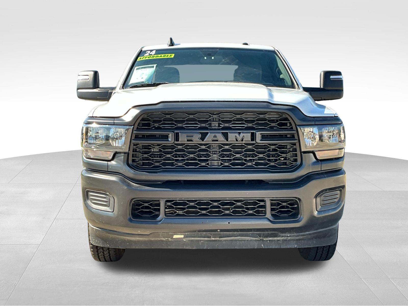 2024 Ram 2500 Tradesman photo 2