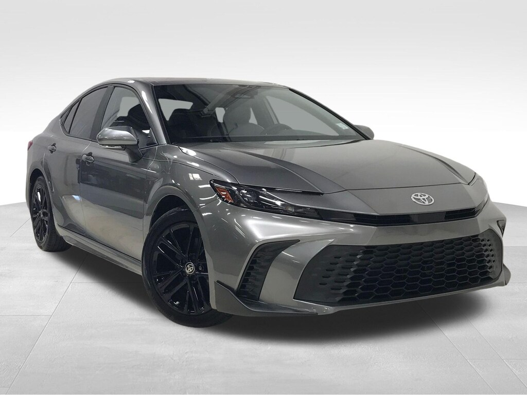 Used 2025 Toyota Camry SE Sedan