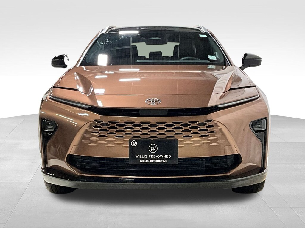 Used 2025 Toyota Crown Signia Limited SUV