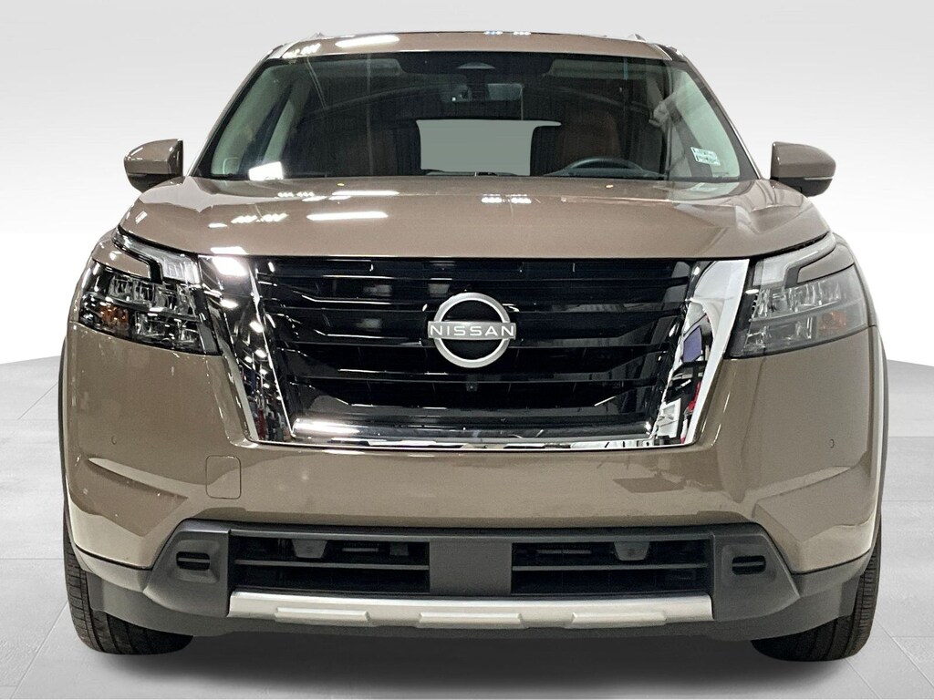 Used 2025 Nissan Pathfinder Platinum SUV